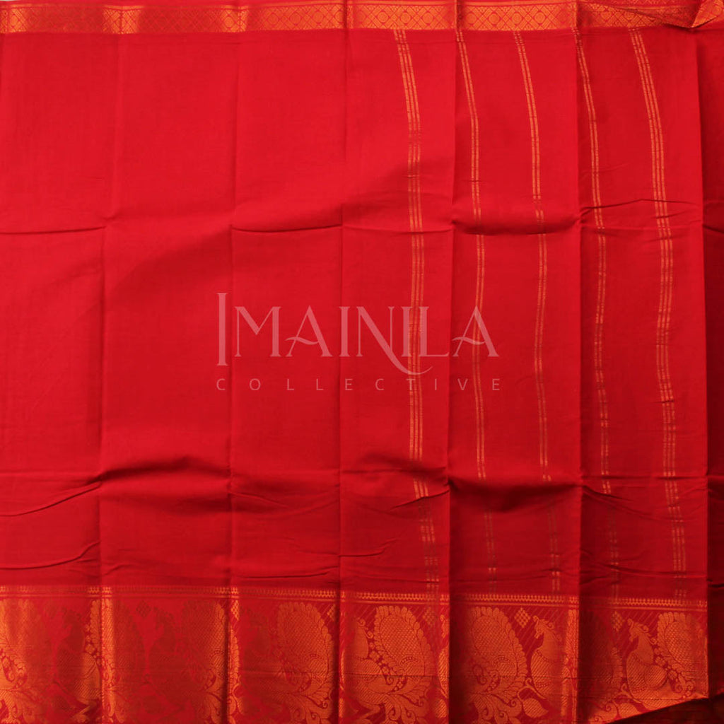 Dark Red Handwoven Sungudi Saree