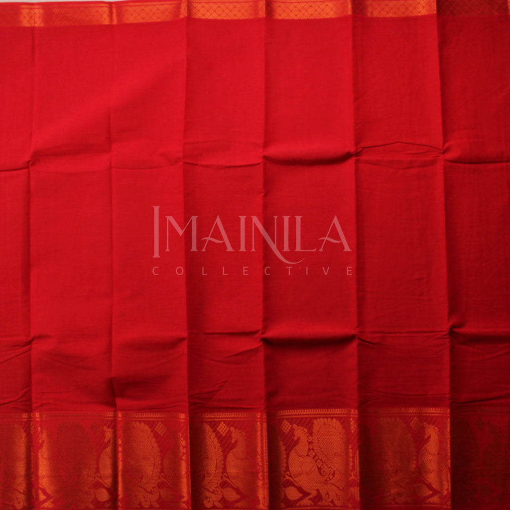 Dark Red Handwoven Sungudi Saree